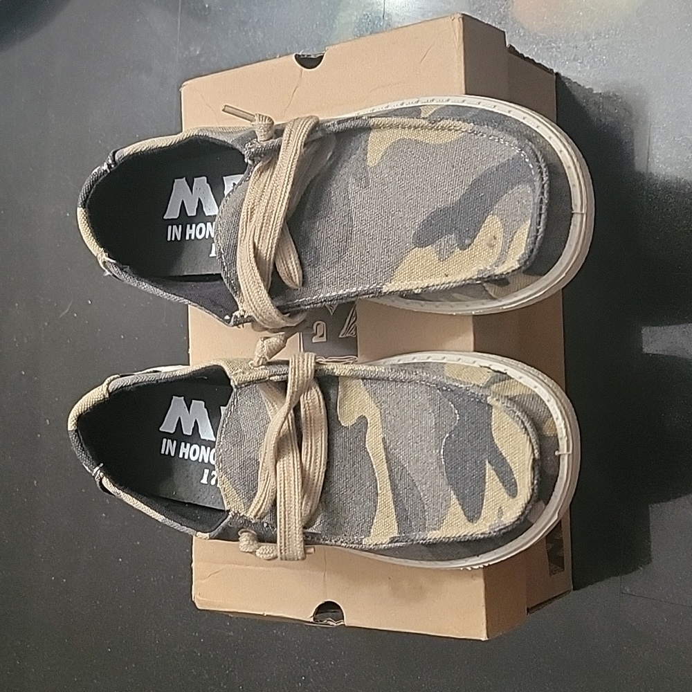 Mr. J Country Boys Casuals Camo Print Shoes